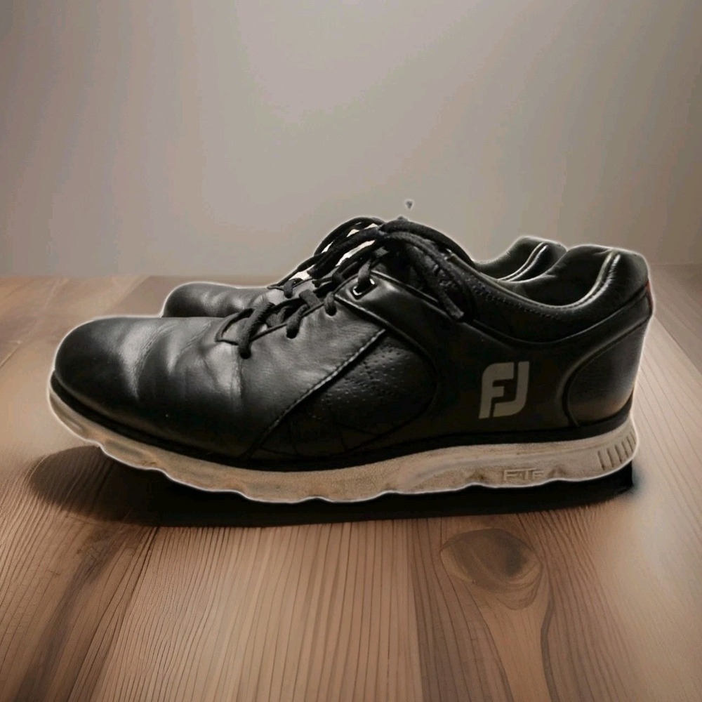 FootJoy Pro SL Men's 8.5 Black Leather Spikeless Golf Shoes Cleats Sneaker